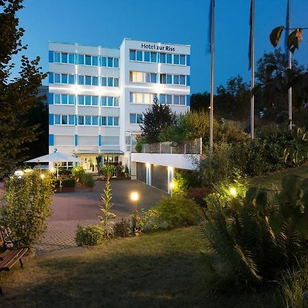 Hotel Zur Riss บีเบอราค อันแดร์ ริสส์ ภายนอก รูปภาพ